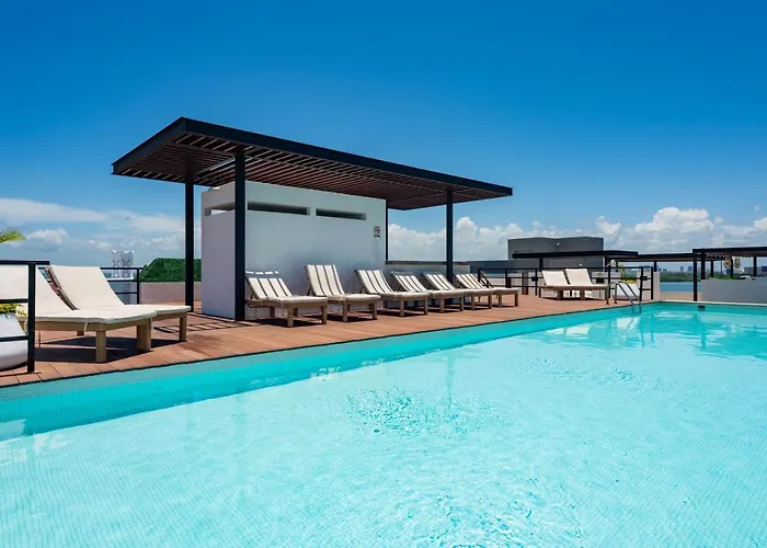 Aloja Oceanview In The Hotel Zone